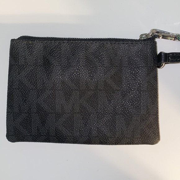 Michael Kors Wristlet - Picture 3 of 4
